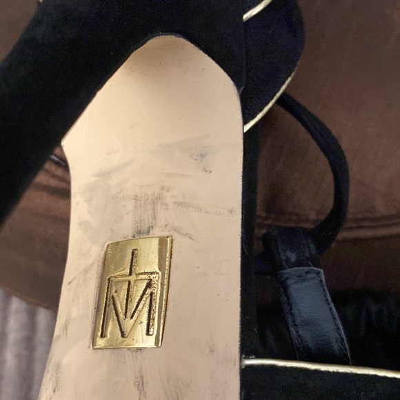 Women’s high heels in black suede with gold trim - Picture 7 of 7